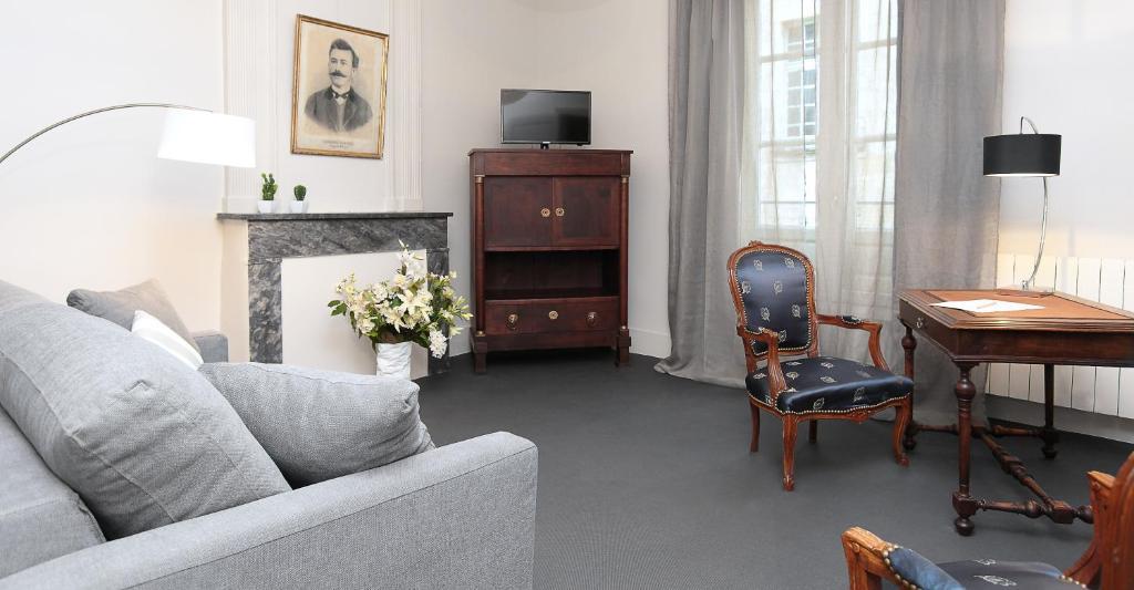 Suites De La Tour Perigueux Centre Extérieur photo